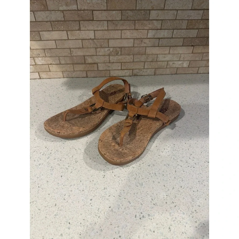 UGG Sandals Women‎ Cork Footbed Thong Leather Brown Strappy Comfort Size 8